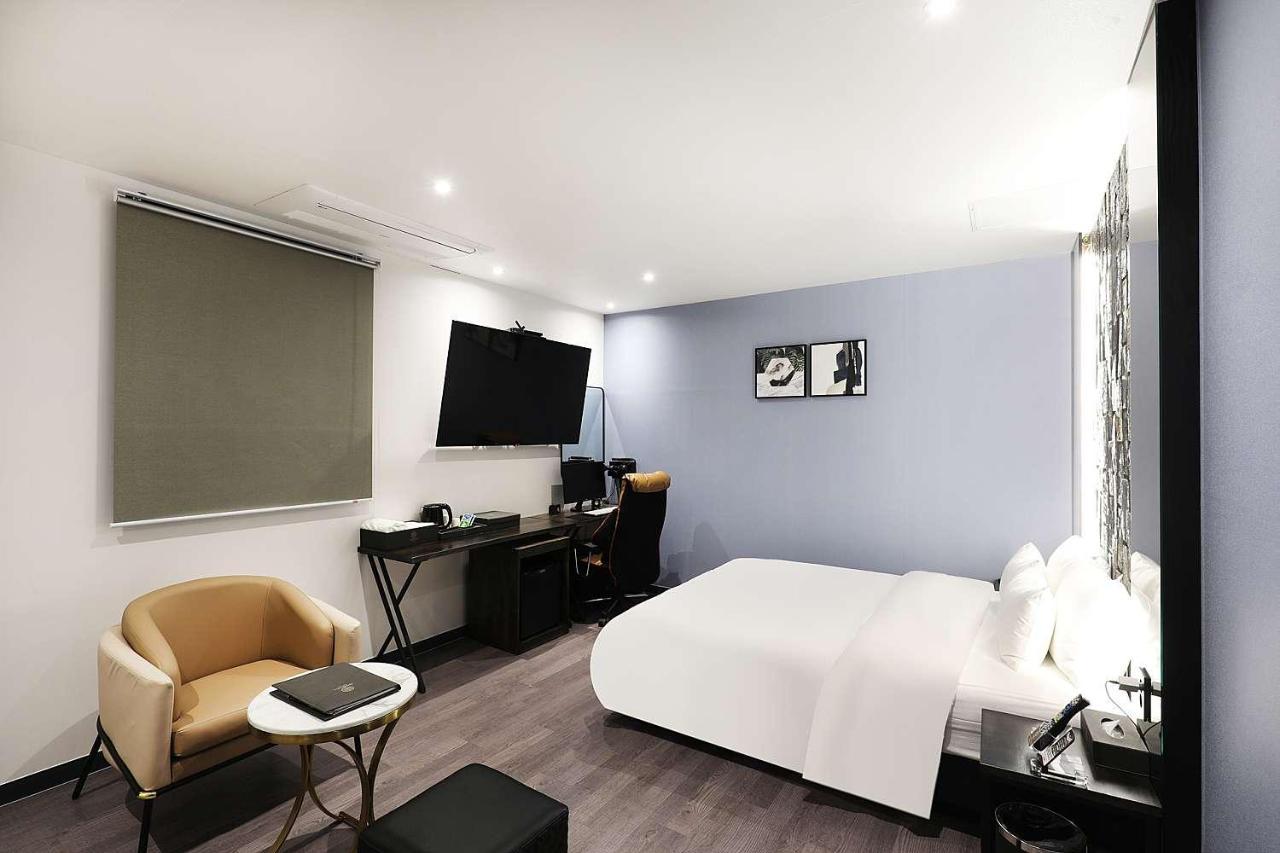 Mariposa Hotel Songtan Pyeongtaek Bagian luar foto