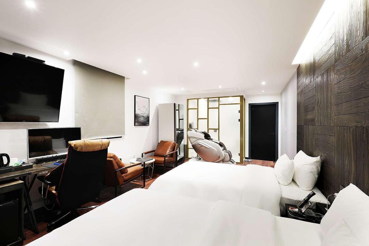 Mariposa Hotel Songtan Pyeongtaek Bagian luar foto
