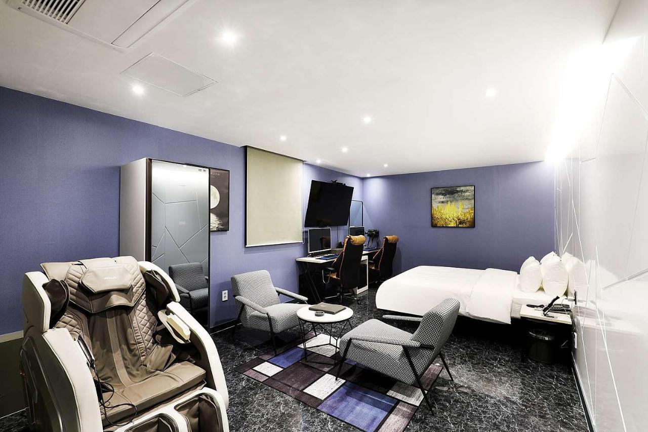 Mariposa Hotel Songtan Pyeongtaek Bagian luar foto