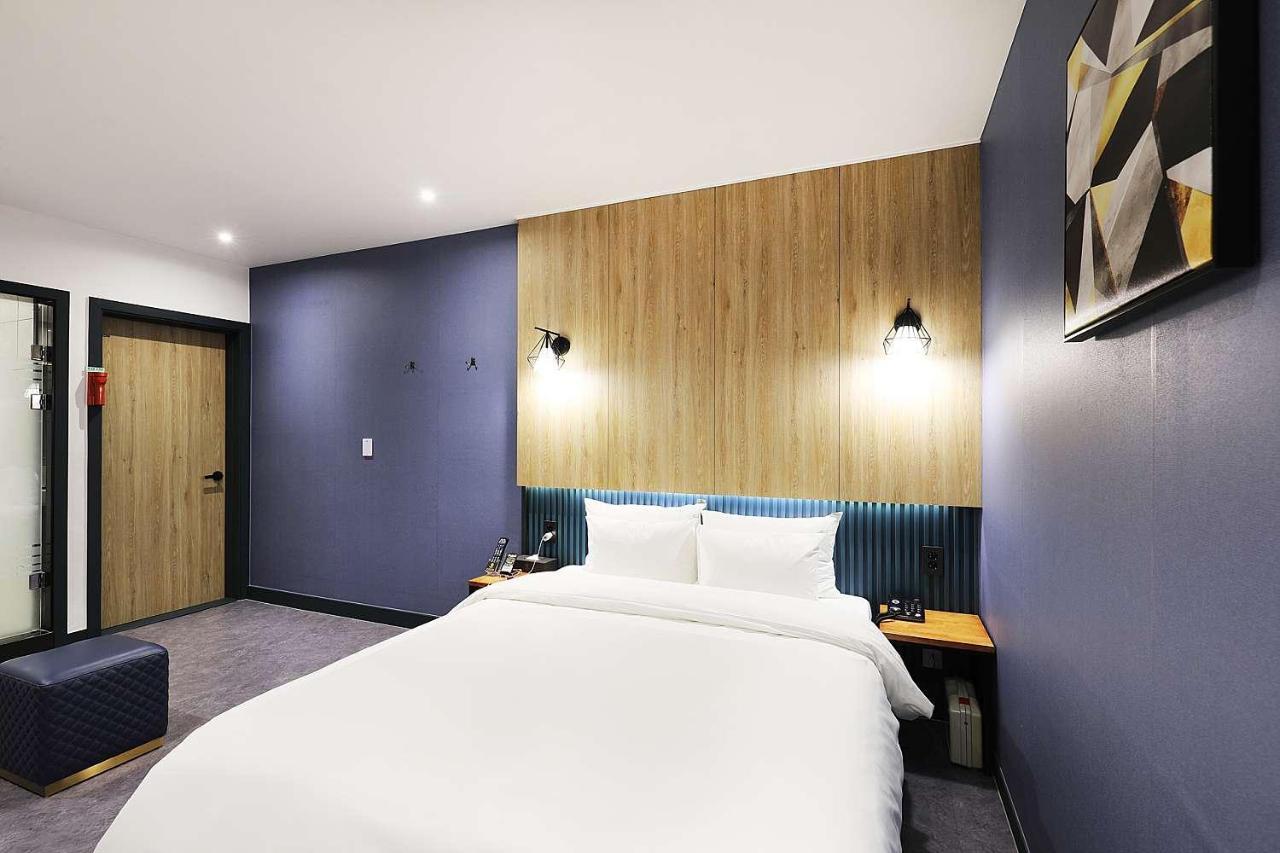 Mariposa Hotel Songtan Pyeongtaek Bagian luar foto