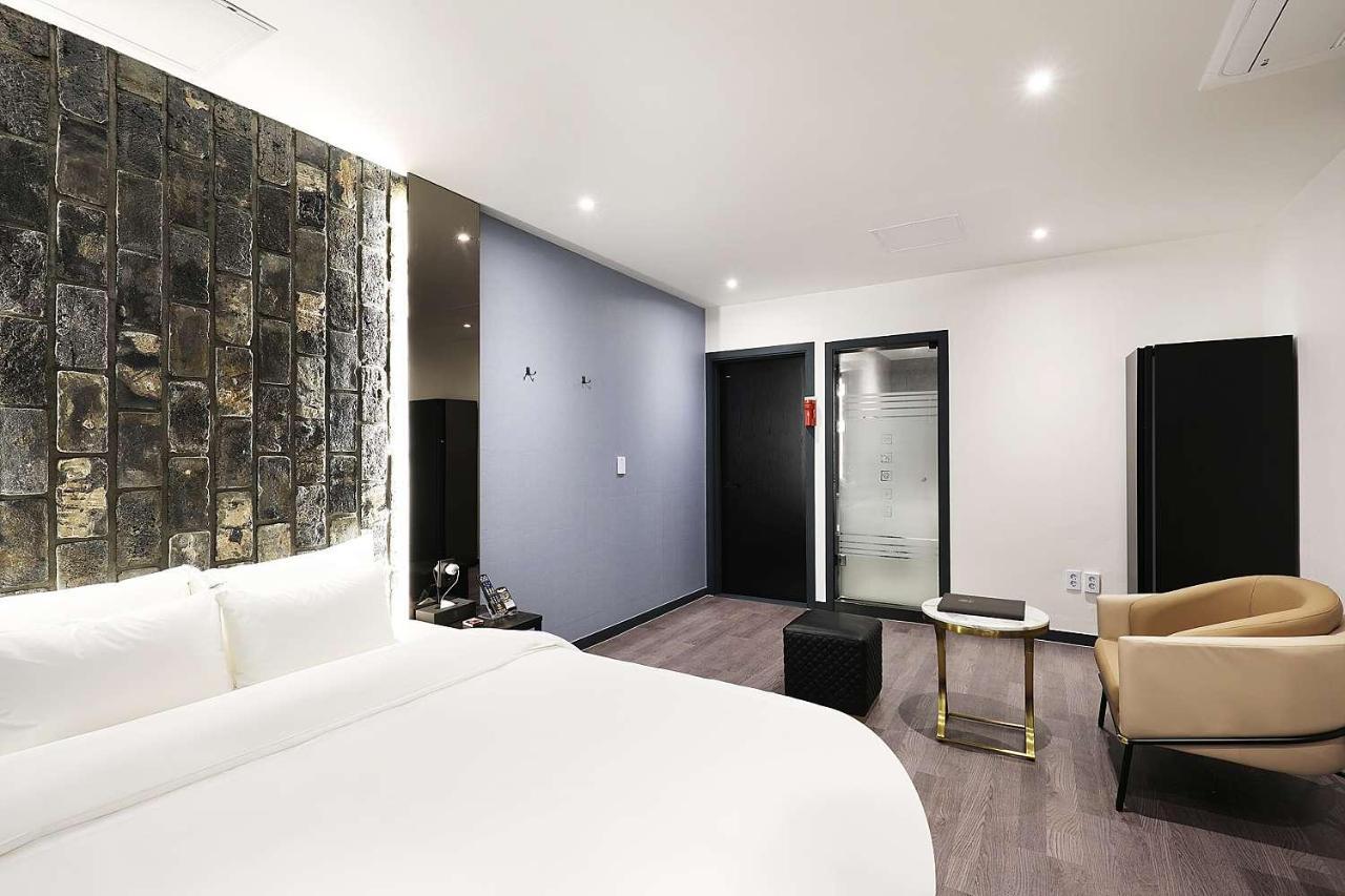 Mariposa Hotel Songtan Pyeongtaek Bagian luar foto