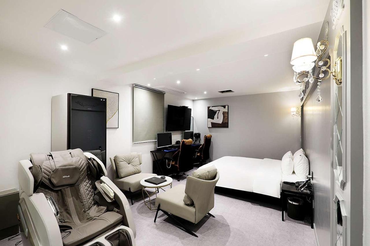 Mariposa Hotel Songtan Pyeongtaek Bagian luar foto