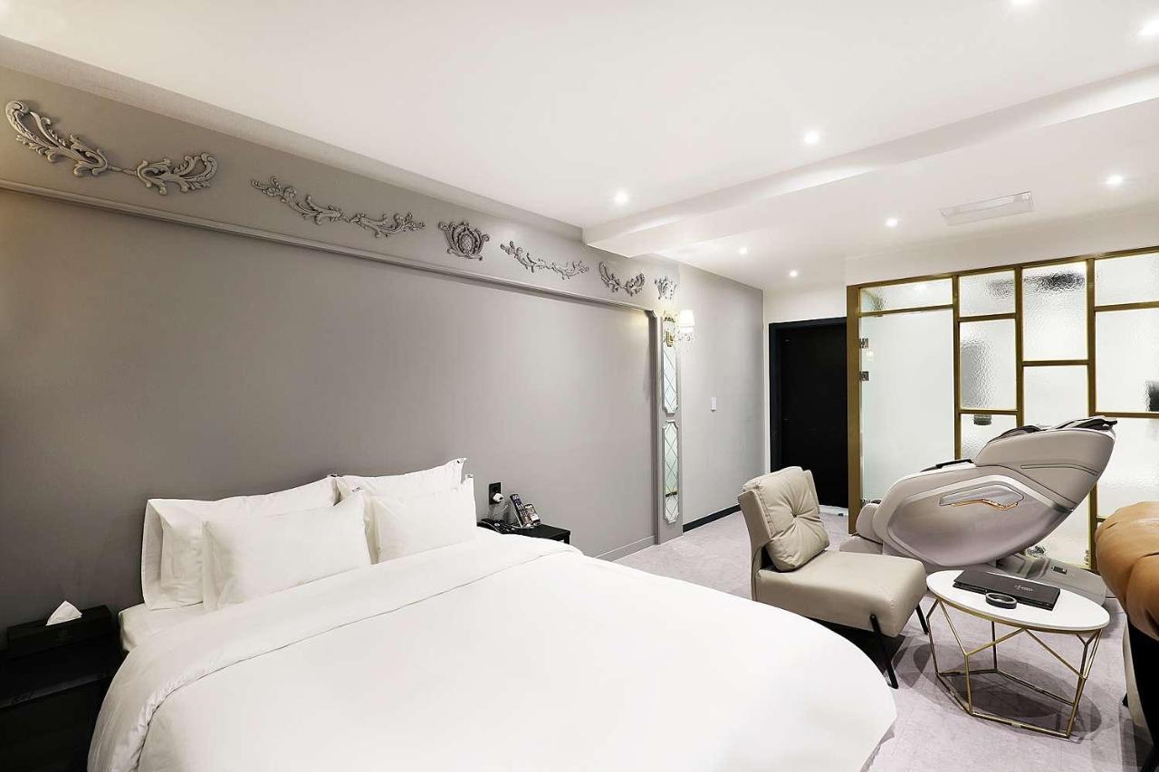 Mariposa Hotel Songtan Pyeongtaek Bagian luar foto