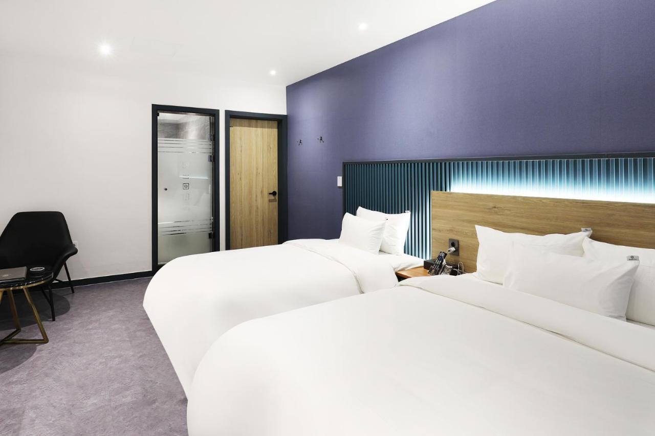 Mariposa Hotel Songtan Pyeongtaek Bagian luar foto