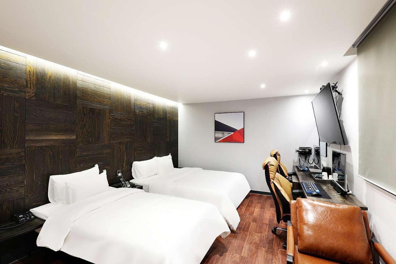 Mariposa Hotel Songtan Pyeongtaek Bagian luar foto