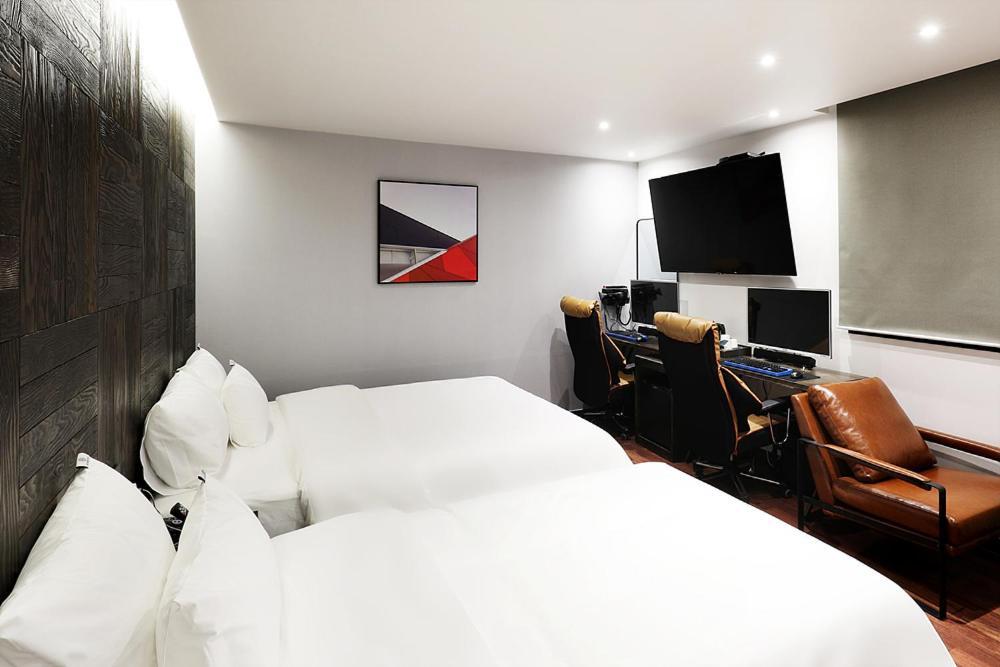 Mariposa Hotel Songtan Pyeongtaek Bagian luar foto